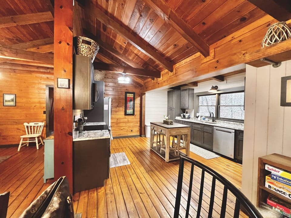 Large kitchen with all that you need to feel right at home.