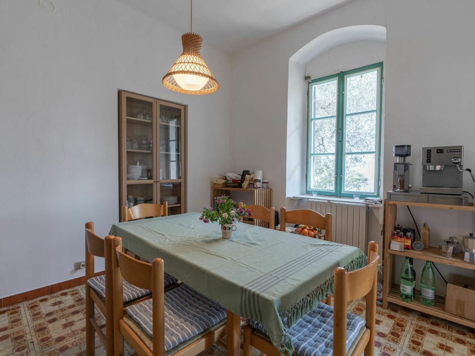 Sky, Cloud, Food, Plant, Tableware, Table, Window, Mountain, Fruit, Wood
