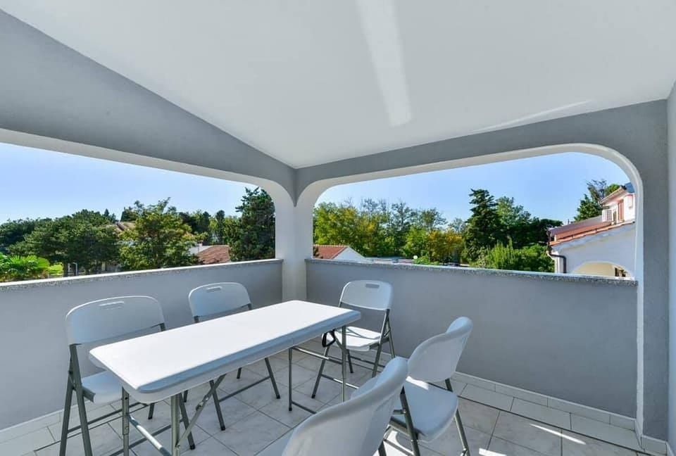 Terrace 1