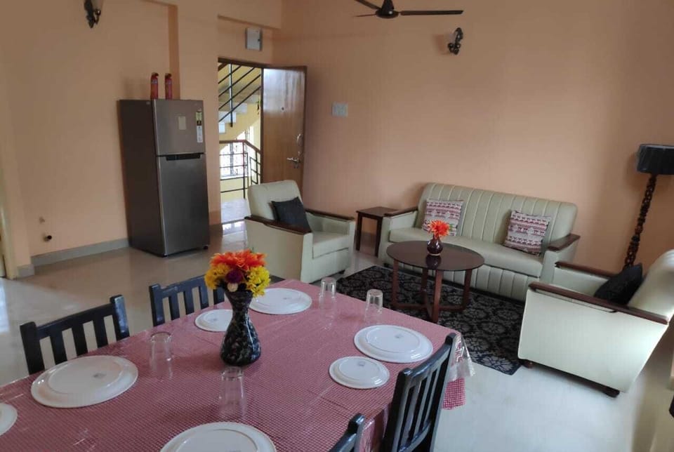 Another pic of Dining cum sitting room