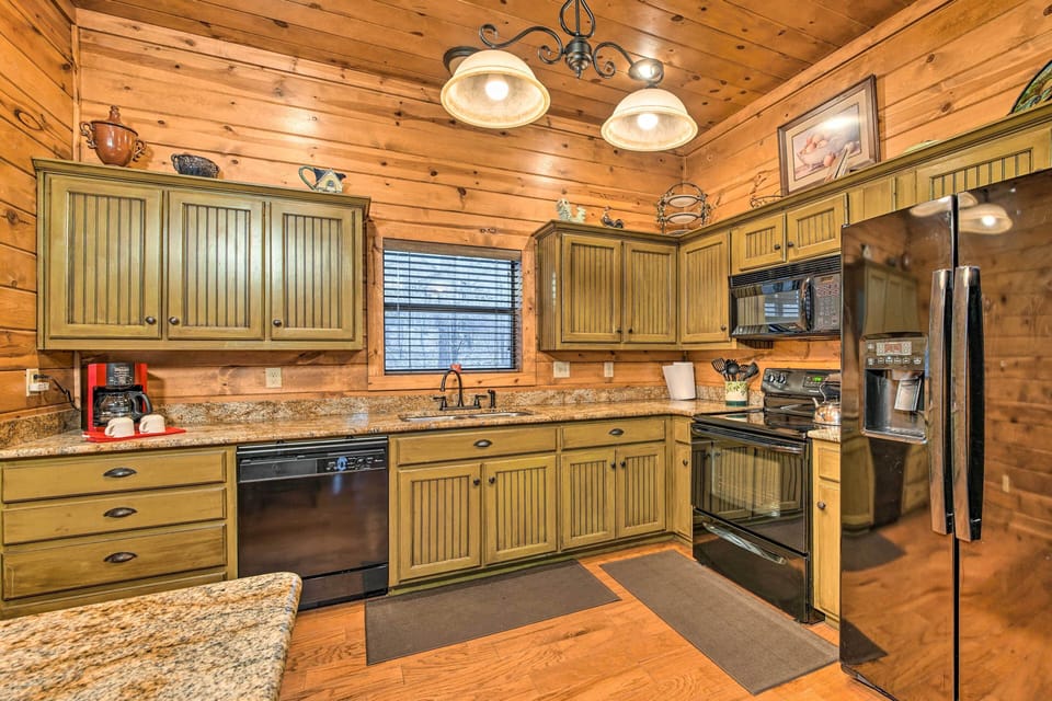 Kitchen | Toaster | Coffee Maker | Blender | Crockpot