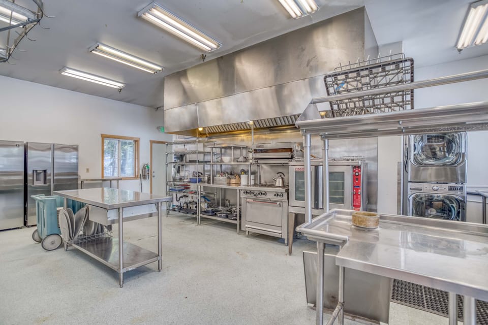 Chinook Lodge commercial kitchen