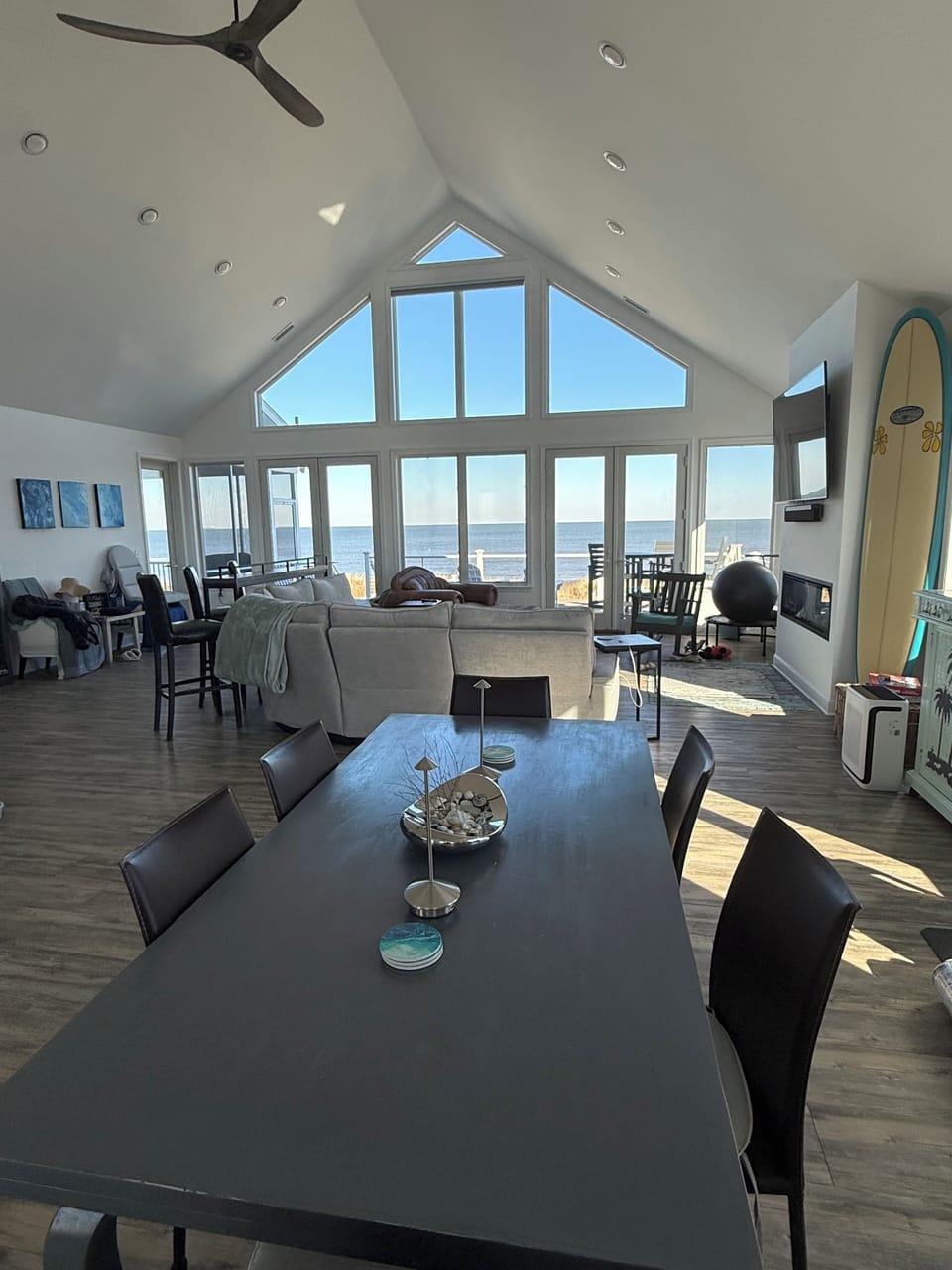 Dining table to living room