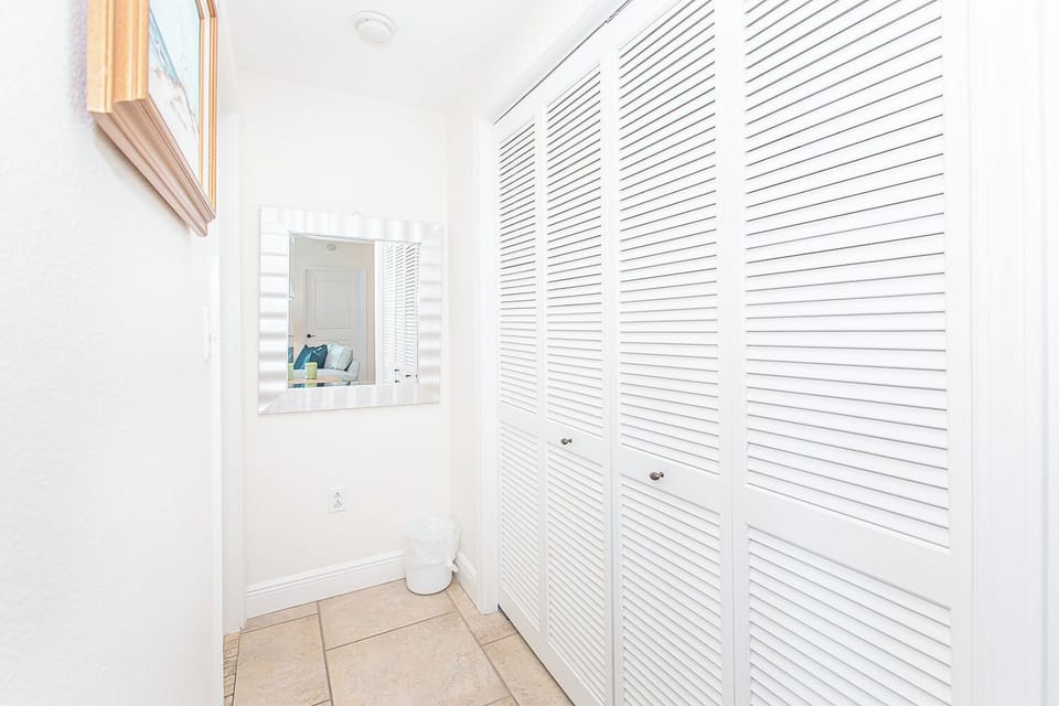Laundry Room 1.1