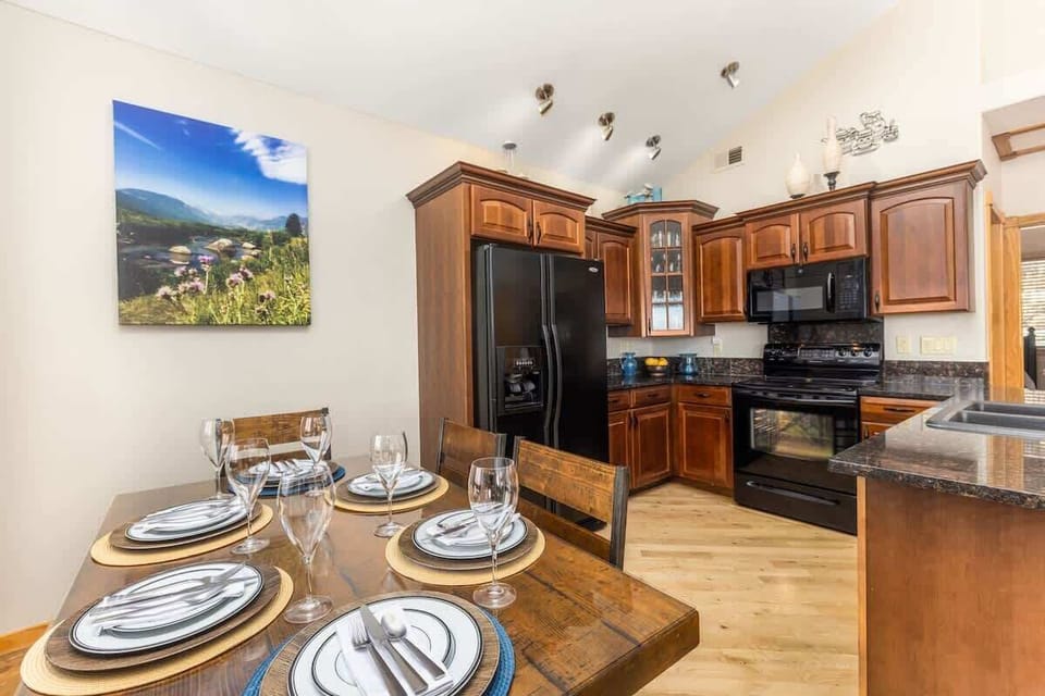 Full view dining area and kitchen area