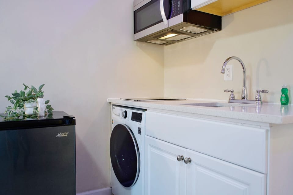 Smart washer & dryer for easy laundry anytime.
