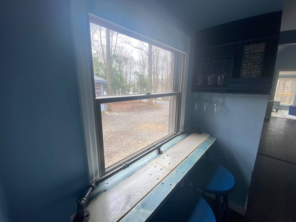 Wine and coffee bar with lake view - mugs and wine glasses included with views