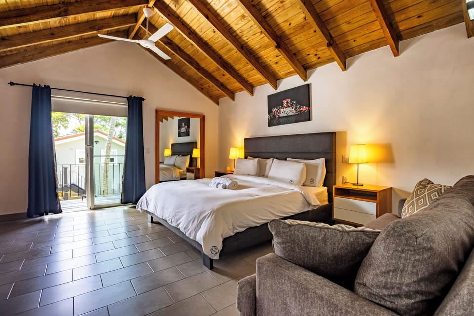 Bedroom #8 (2)