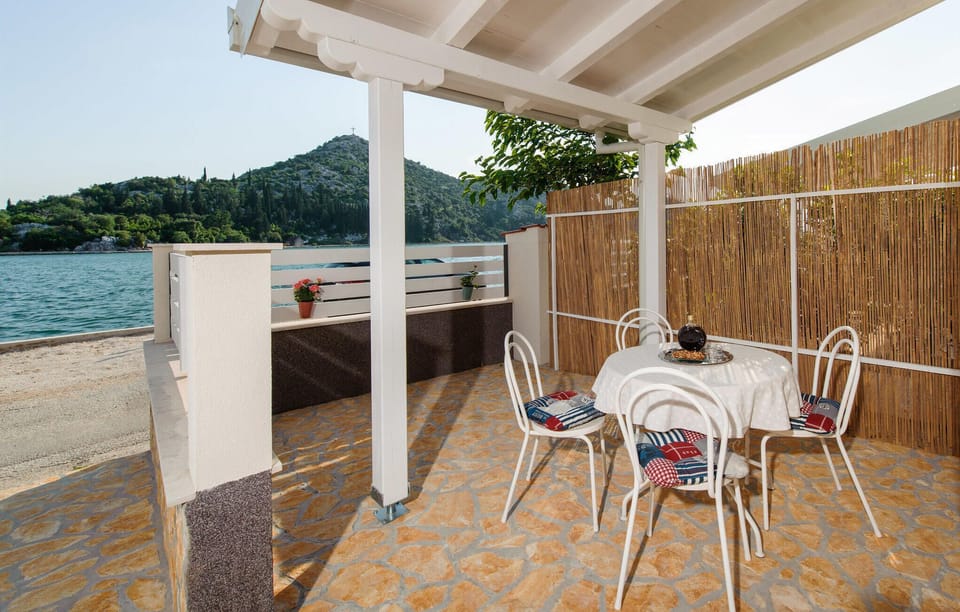 balcony-terrace