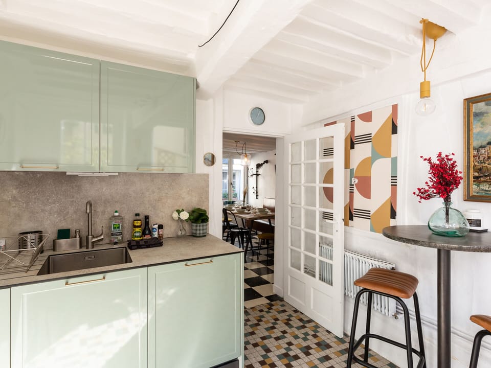 Pretty kitchen