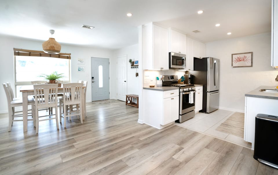 Kitchen to dining area