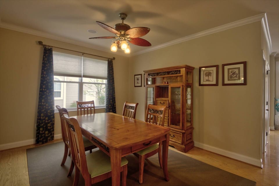 Plenty of seating for family dining.