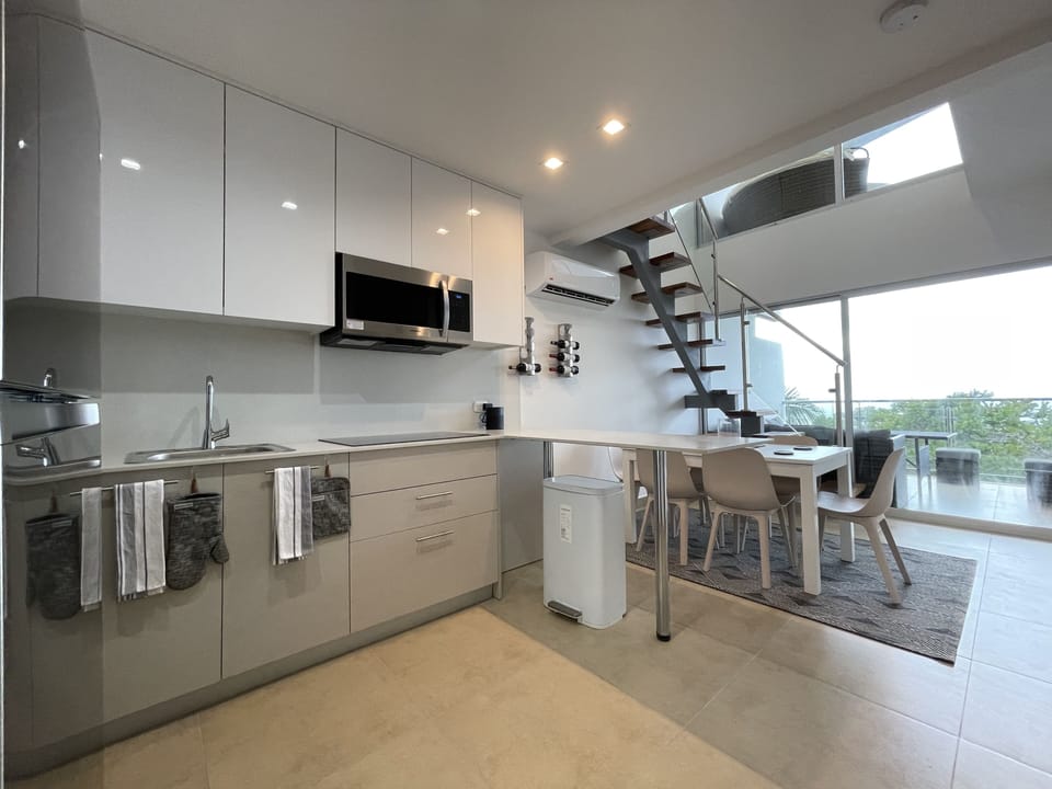 Fully equipped kitchen