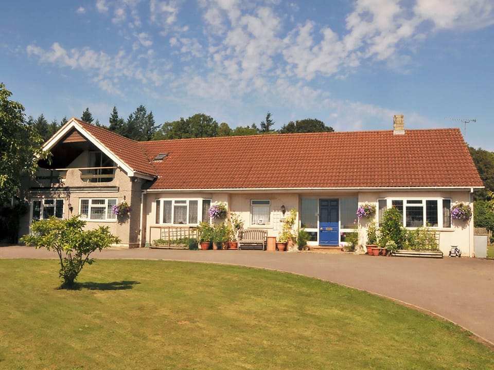 Exterior | Oak Lodge - Wayside Lodges, Bromham