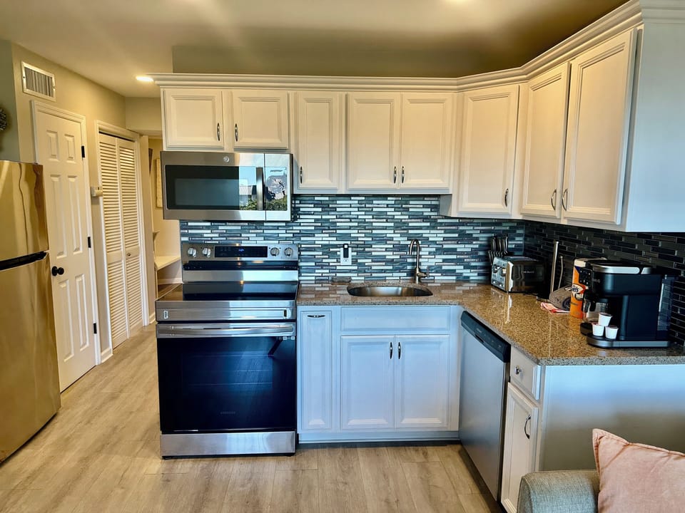 Kitchen - Fully equipped kitchen
