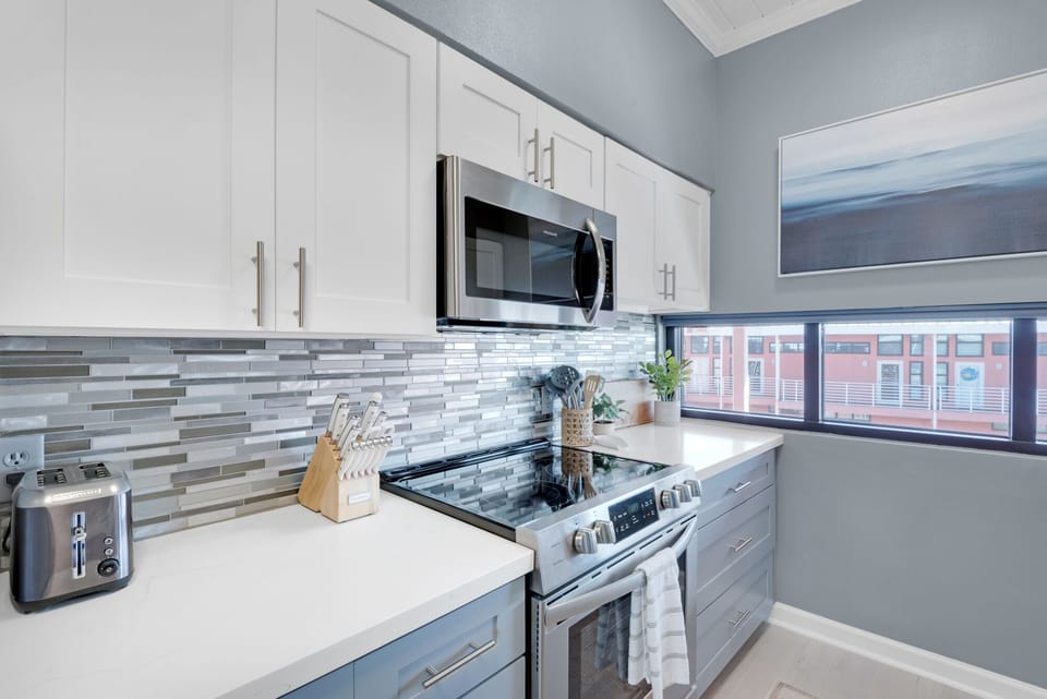 Kitchen has everything you need