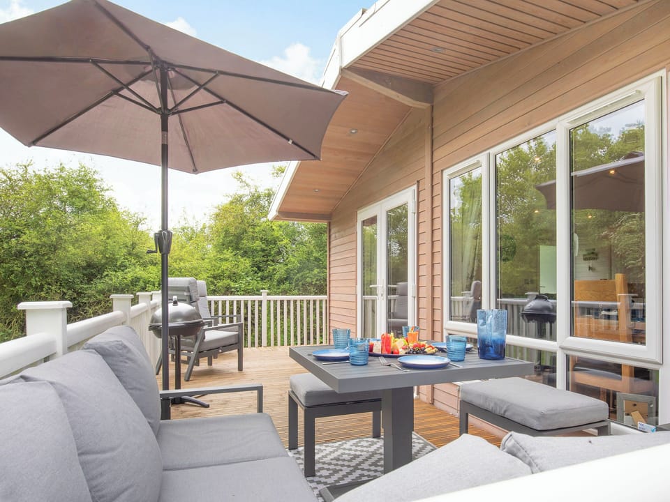 Decking | Lavender Lodge, Mercia Marina, Willington