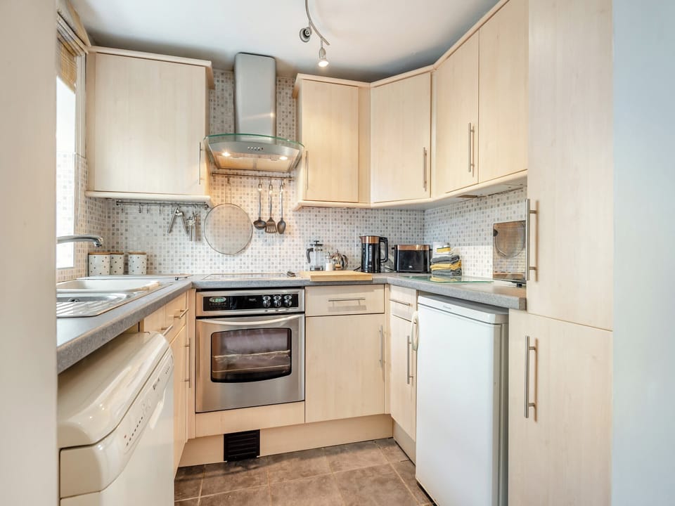 Kitchen | Yew Tree Cottage, Defynnog