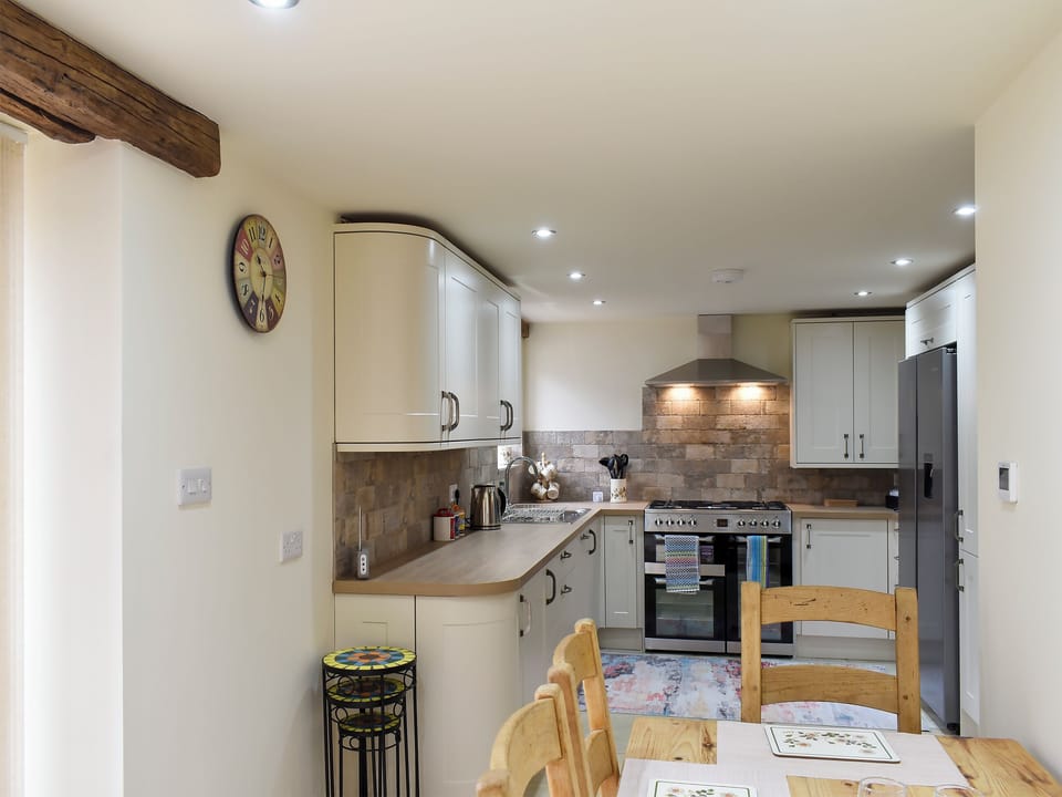 Kitchen/diner | 2 The Calf Pens, Loxely, near Sheffield