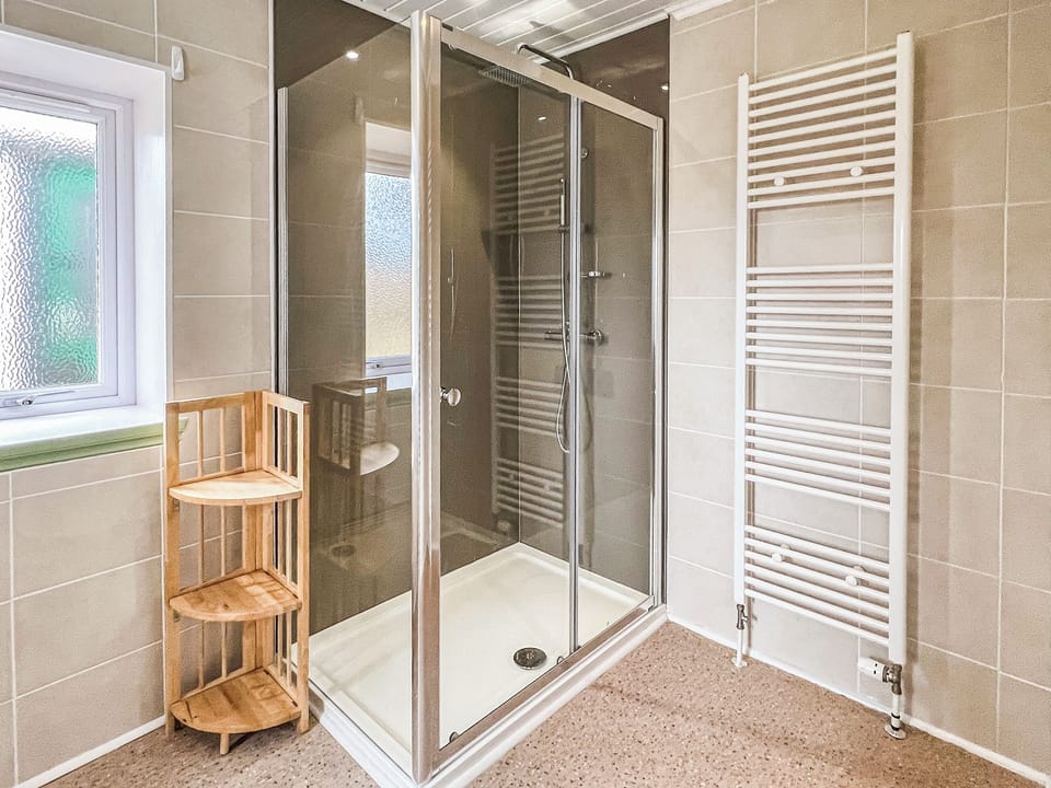 Shower room | Laxdale Cottage, Leverburgh, Isle of Harris