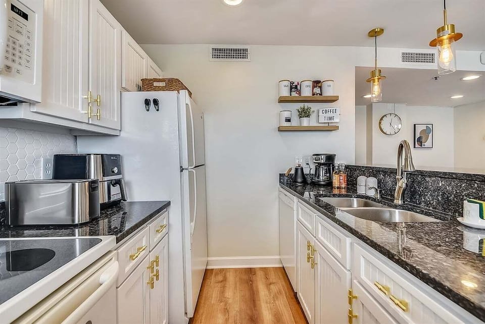 This well-appointed kitchen keeps everything within reach.
