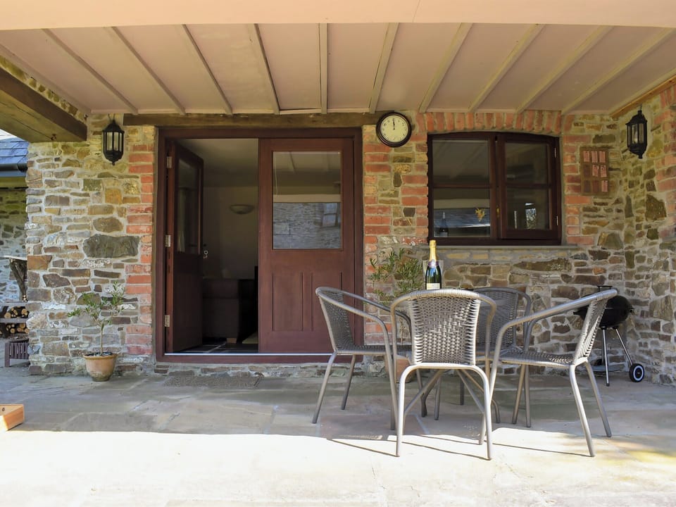 Exterior | Crofter&rsquo;s Barn, Brentor