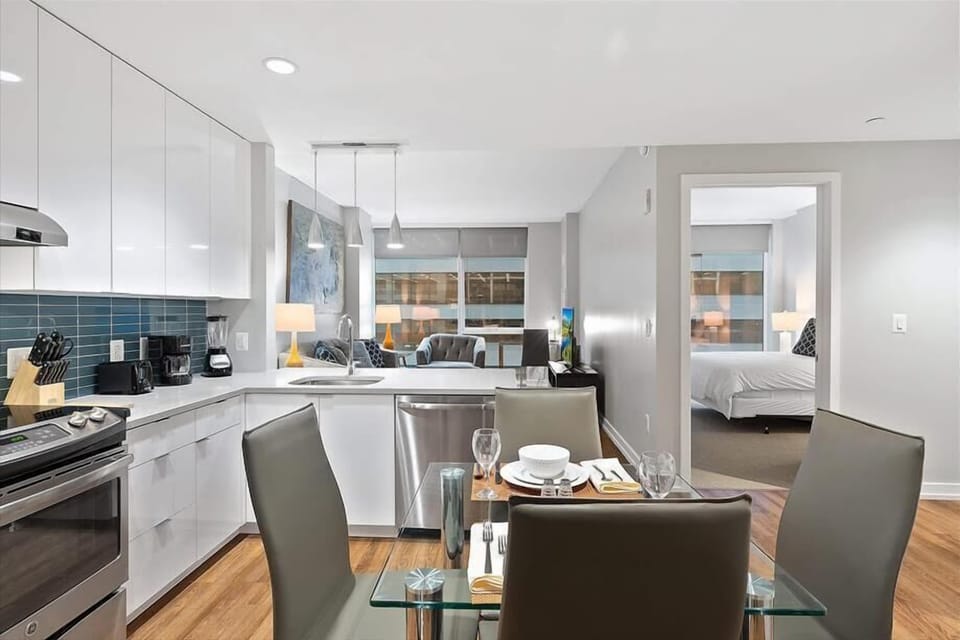 Philadelphia 1 Bedroom Kitchen