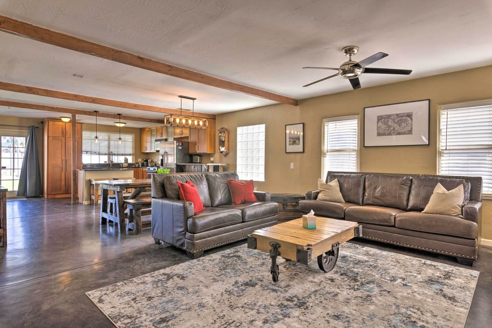 Living Room | Central A/C
