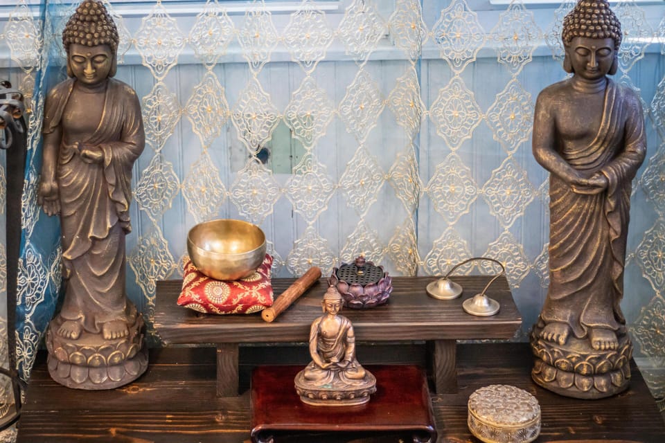A tranquil yoga set up perfect for the people who love to get connected to their inner yogi