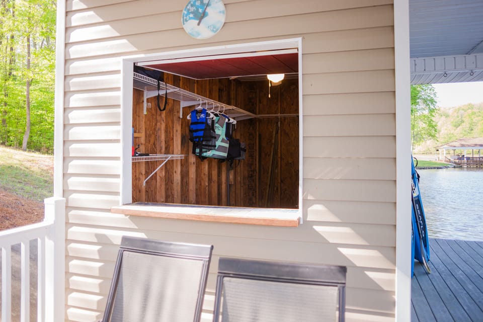 Life jackets free for guest use plus a fun bar area and fridge available