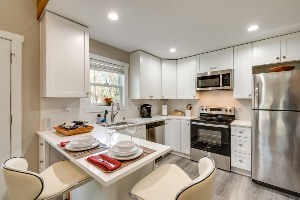 Kitchen | Fully Equipped | Cooking Basics