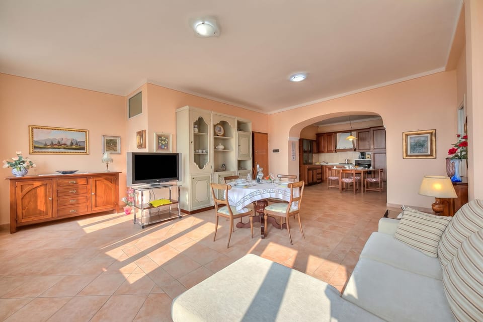 Living and dining room