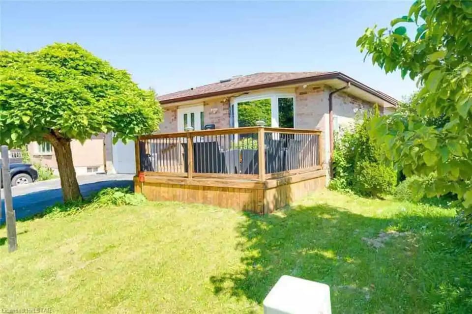 Front View of the house.