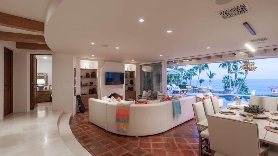 Villas Del Mar 212 - Living and dining space