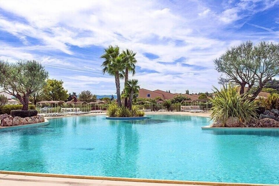 Holiday Home Swimming Pool