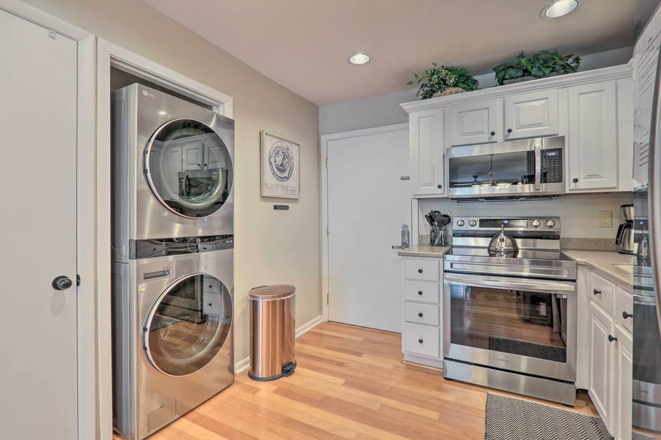Kitchen | Washer & Dryer