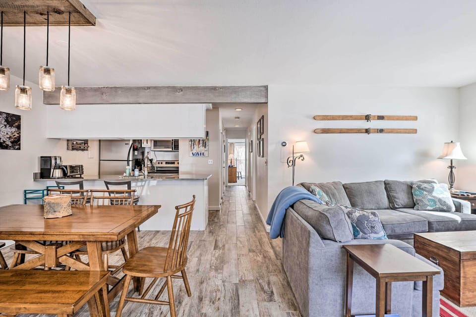 Living Room | Smart TV