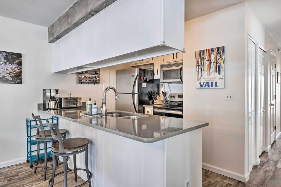 Kitchen | Fully Equipped | Blender | Coffee Maker