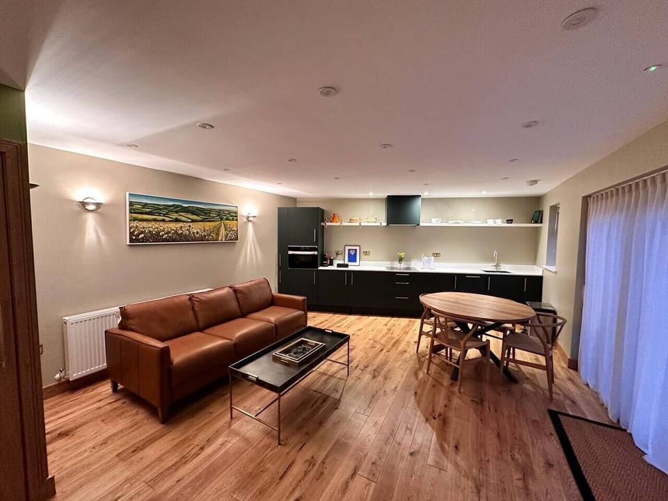 240341ad-29b5-4d81-b80f-b458cadb9b47