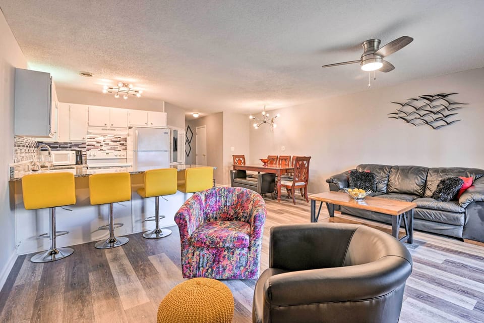 Living Room | Free WiFi