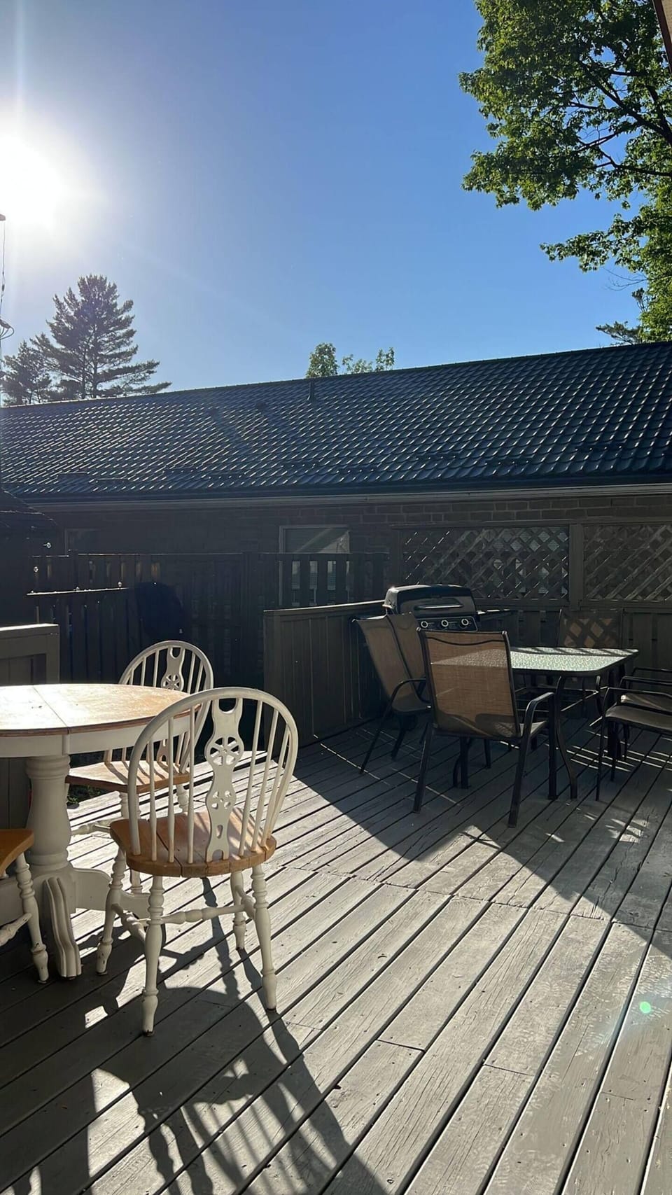 Outdoor dining