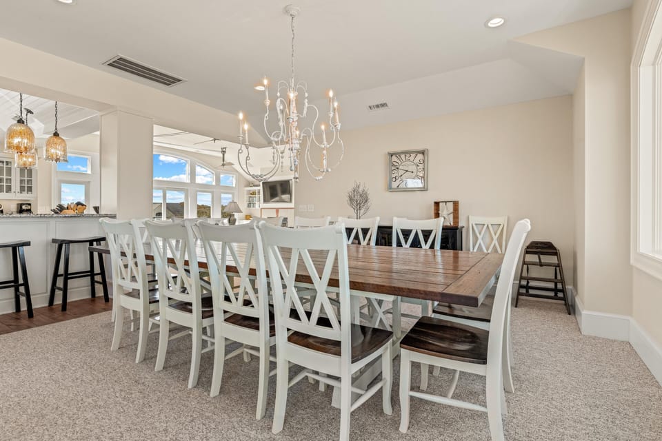 Dining Area - Top Level