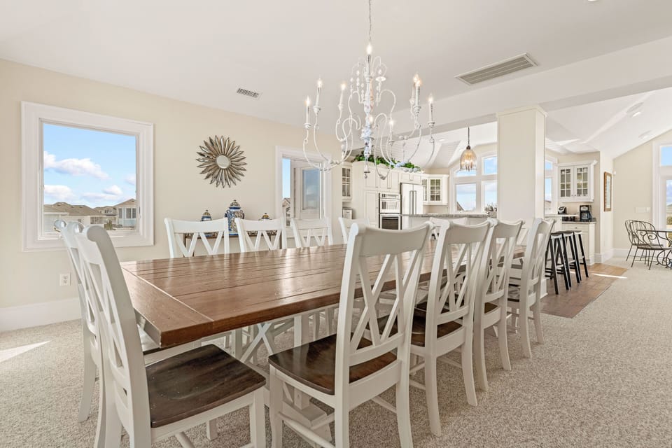 Dining Area - Top Level