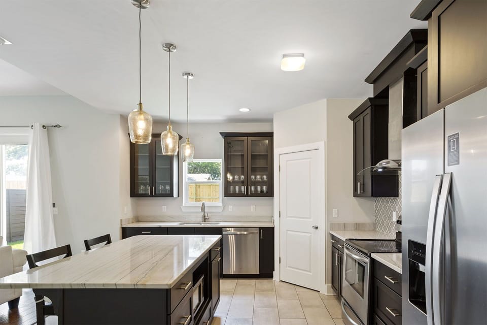 22-Boots-at-the-Beach-Kitchen-Alt