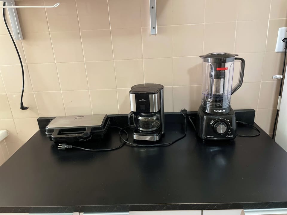 Copa-cozinha completa com ventilador de teto