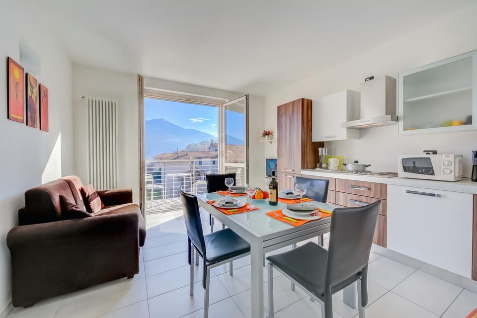 Kitchen and dining area