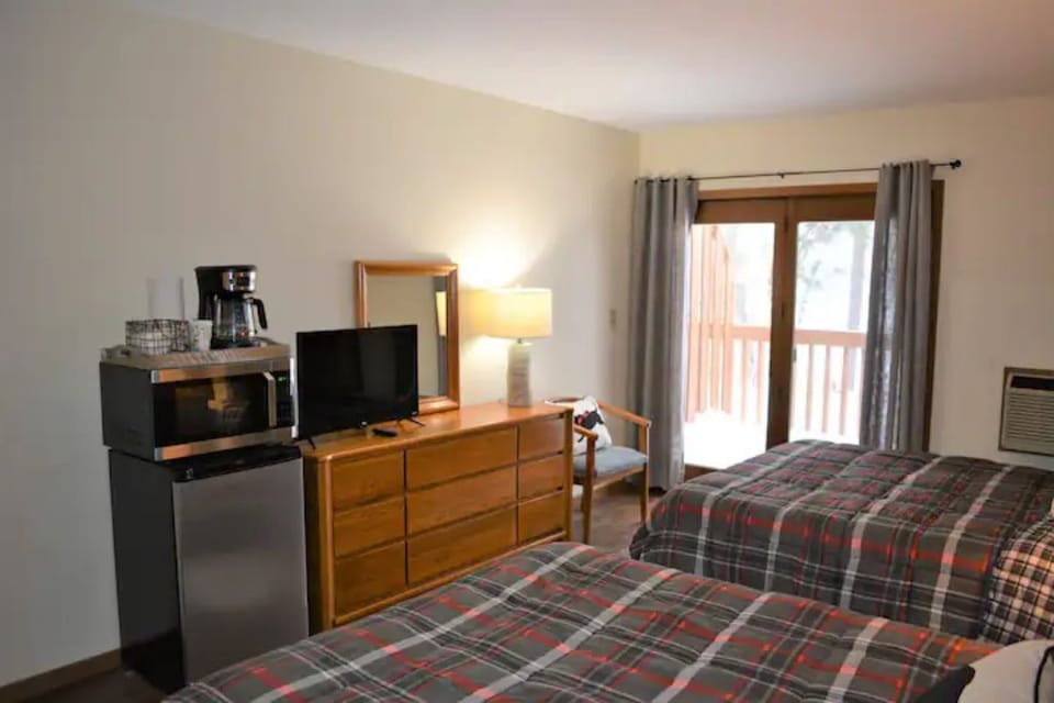 Mini fridge, freezer, and microwave available for use