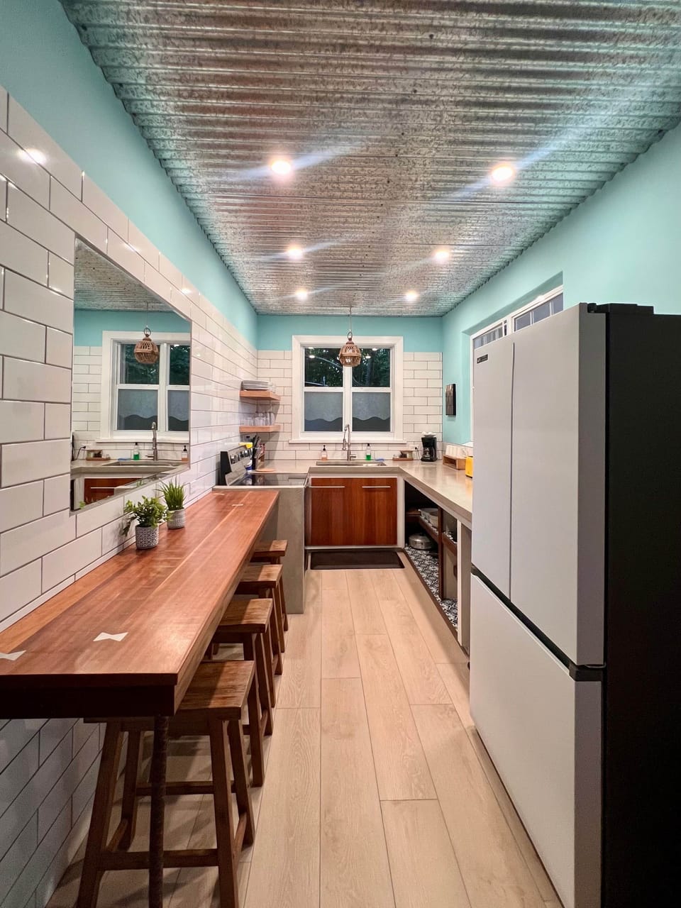 Fully equipped kitchen