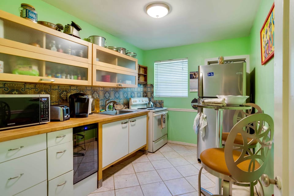 Well-Equipped Kitchen | Basic Cooking Essentials Provided