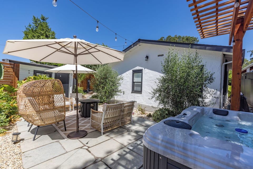 Welcome to Casita Monterey Sonoma 